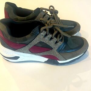 Steve Madden sneakers